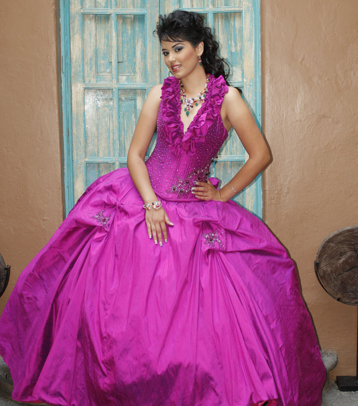 Vestidos de xv años color bugambilia sales